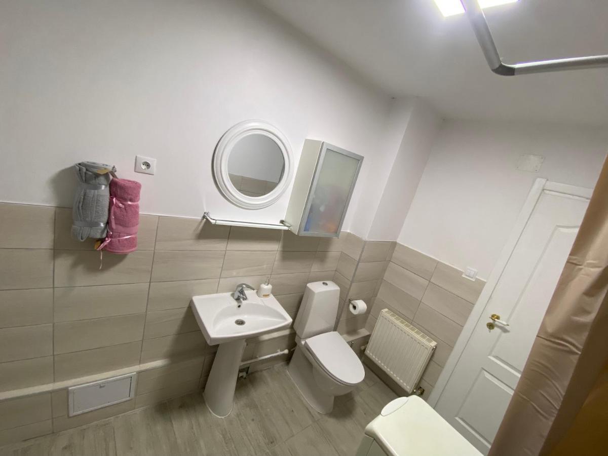 Apartament House Sasca Appartement Oradea Buitenkant foto